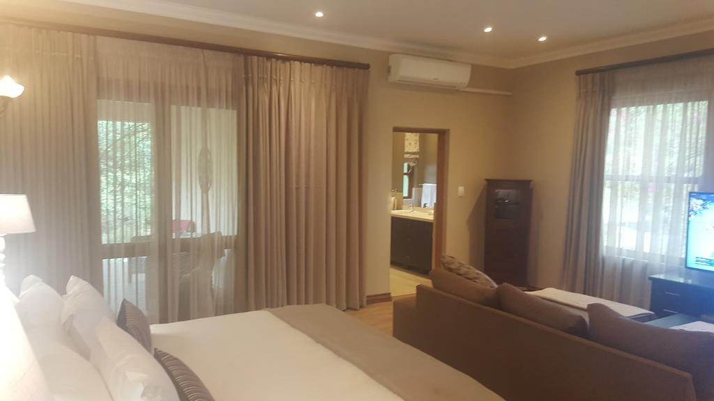 Executive Suites, Woodmead East (Adults Only) Sandton Exterior photo