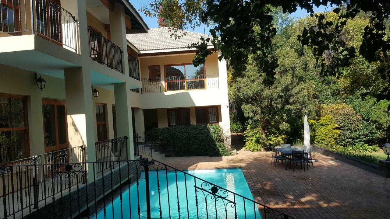 Executive Suites, Woodmead East (Adults Only) Sandton Exterior photo